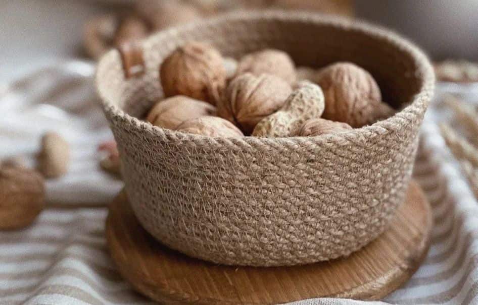 تصویر 2 از سبد گرد حصیری مناسب نگهداری لوازم سبک